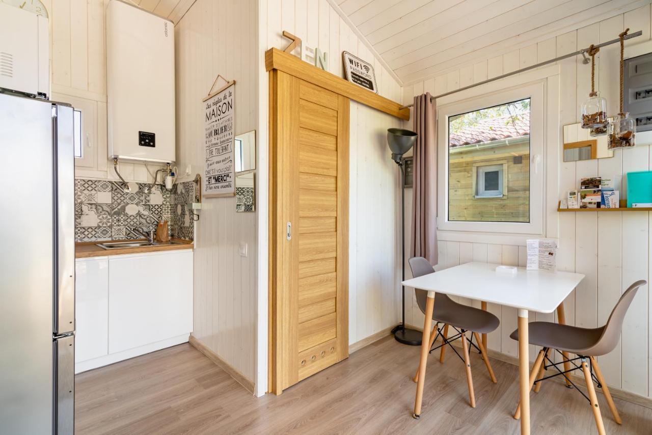 Ambérieu-en-Bugey Les Minis Homes Du Bugey - Eco-Lodge Nature ,Un Refuge En Hyper Centre מראה חיצוני תמונה